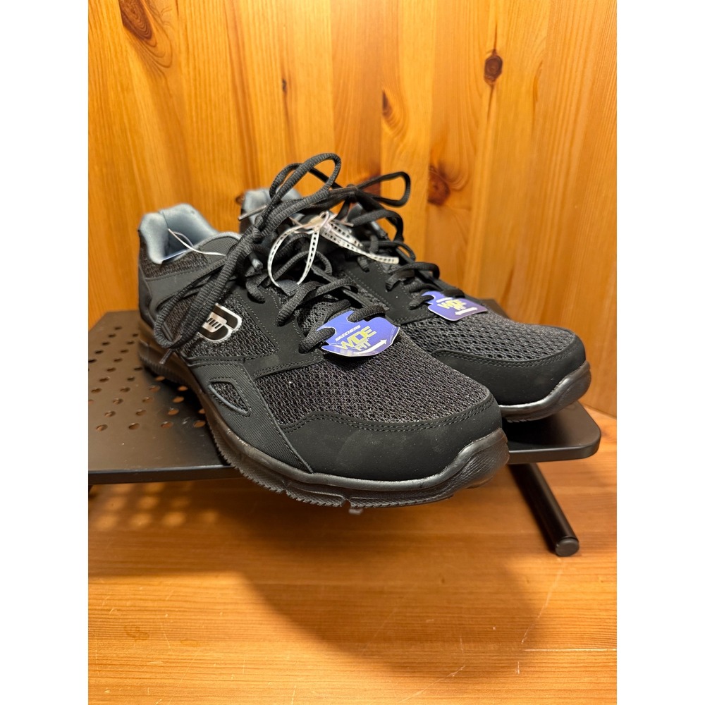 Skechers Wide Fit Men's 10.5 Black Memory Foam Athletic Walking Shoes New